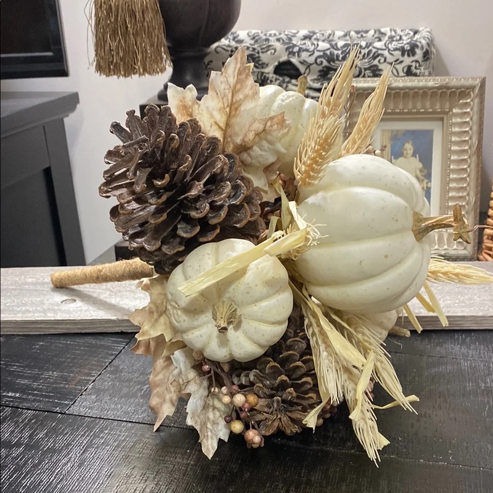 NWT Neutral White Pumpkin and Pinecone Fall Bouquet - Home Accents!
